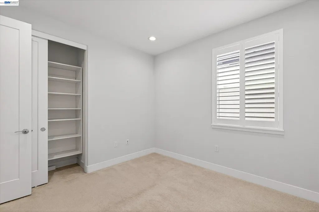 4047 St Helena Way Dublin CA 94568