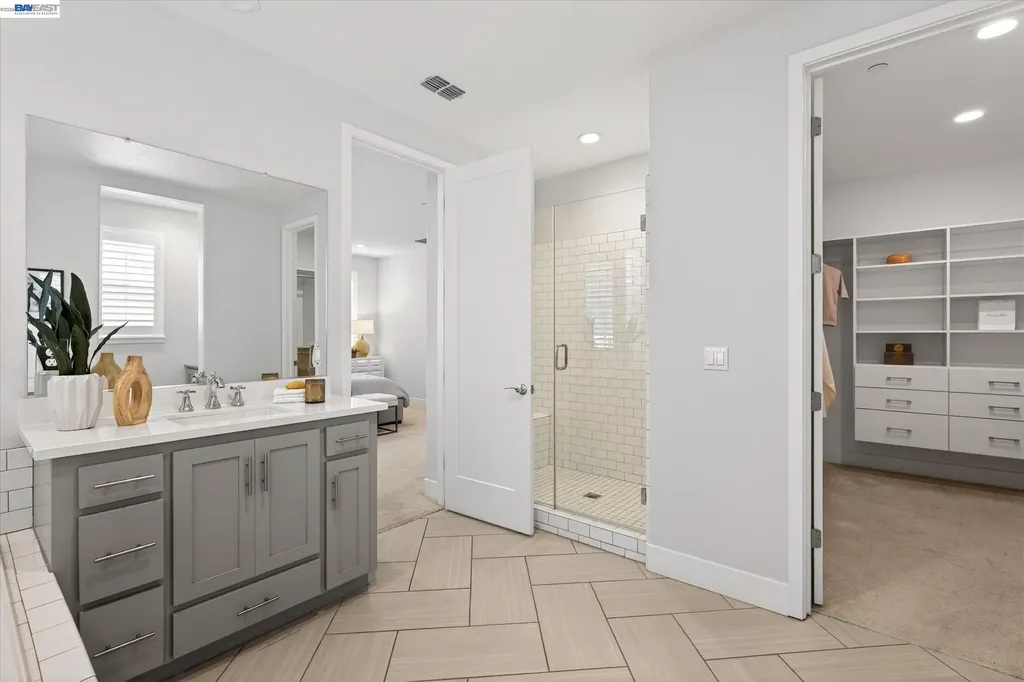 4047 St Helena Way Dublin CA 94568