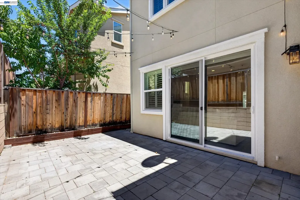 4047 St Helena Way Dublin CA 94568