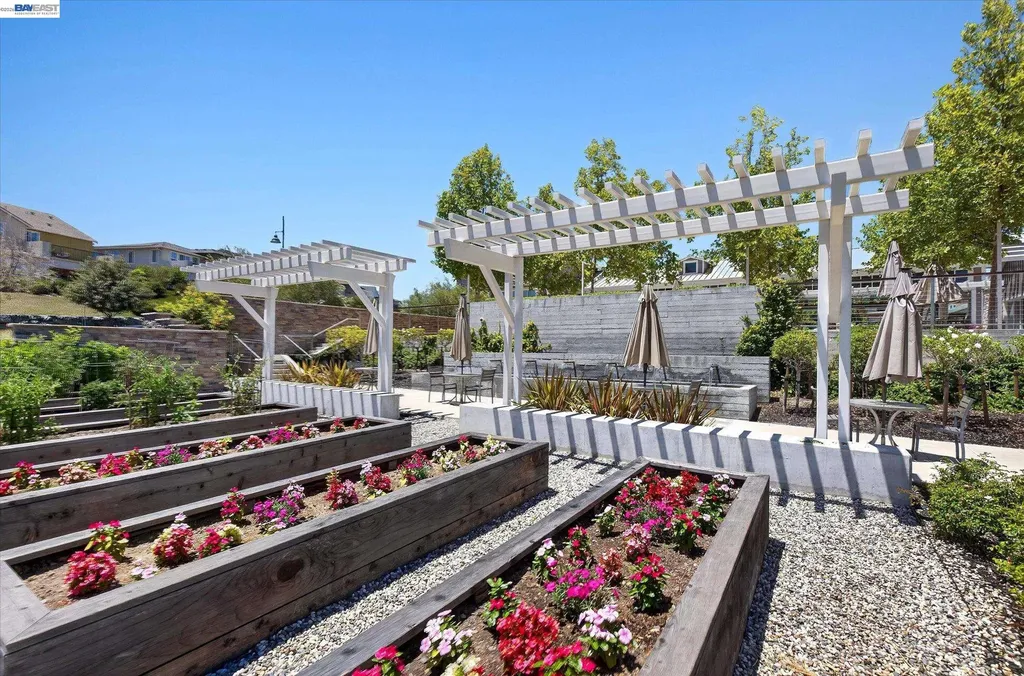 4047 St Helena Way Dublin CA 94568