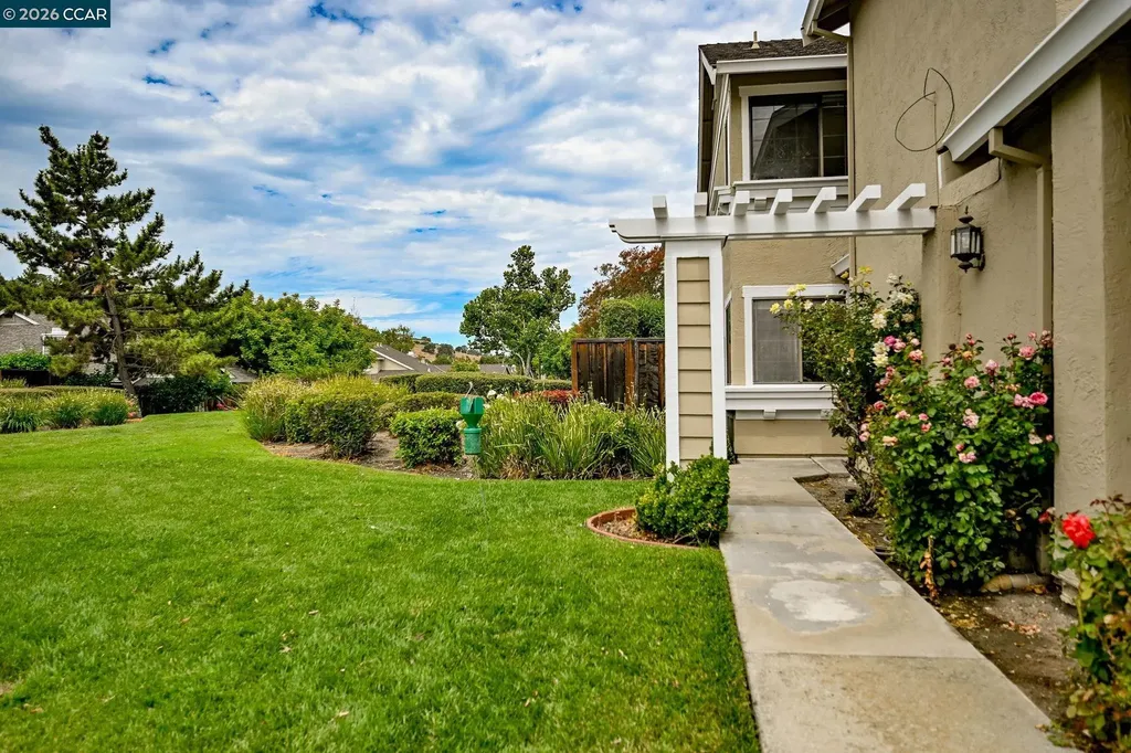 215 Bridgeside Circle Danville CA 94506