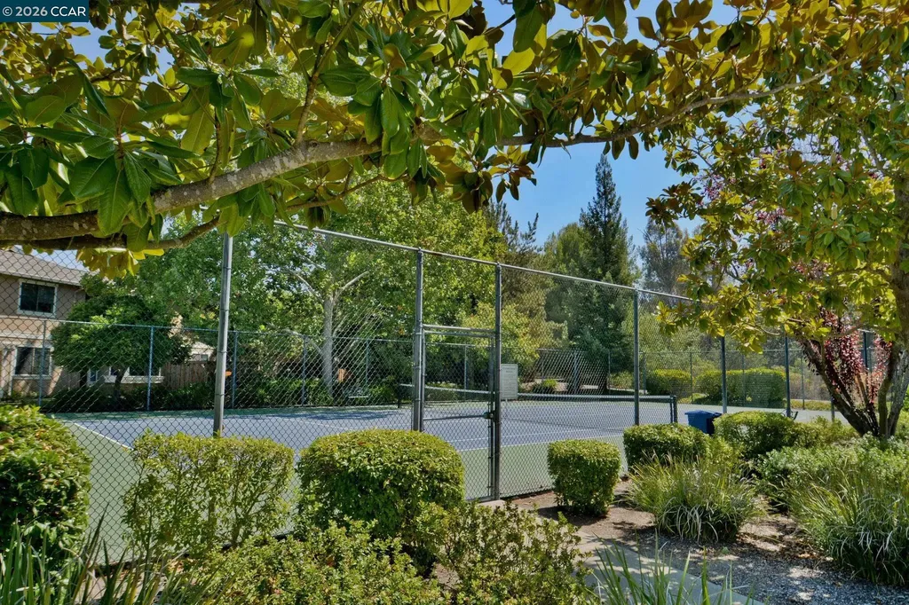 215 Bridgeside Circle Danville CA 94506