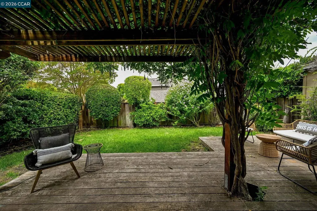 215 Bridgeside Circle Danville CA 94506