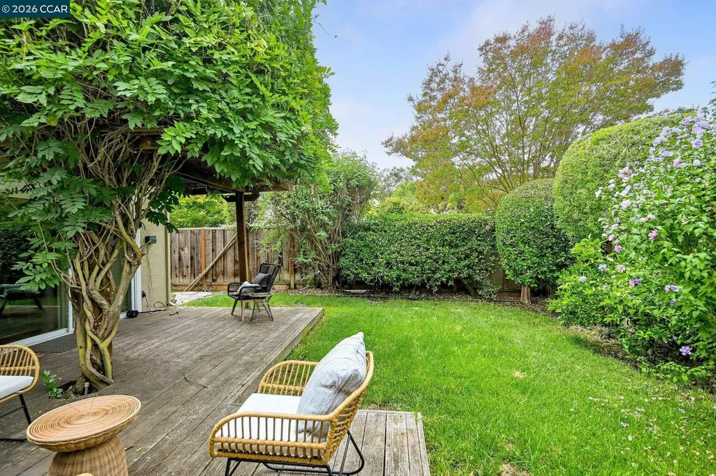 215 Bridgeside Circle Danville CA 94506