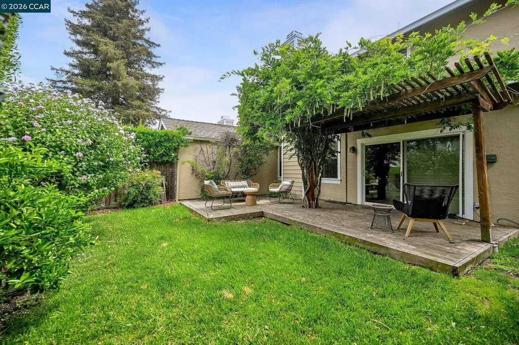 215 Bridgeside Circle Danville CA 94506