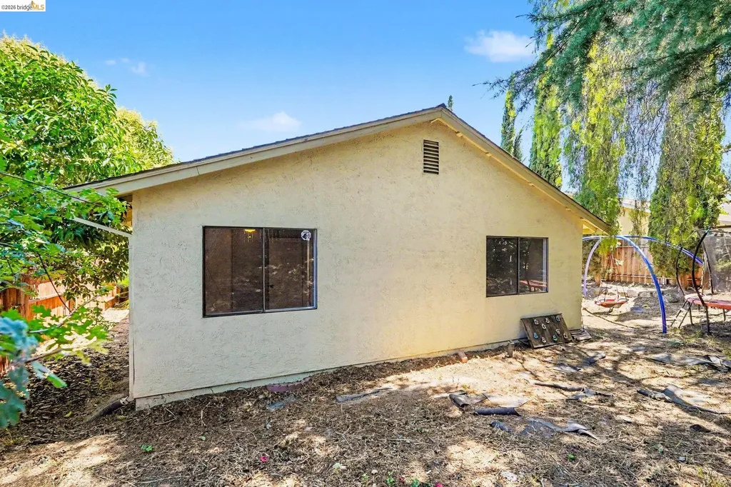 4004 Royal Links Circle Antioch CA 94509
