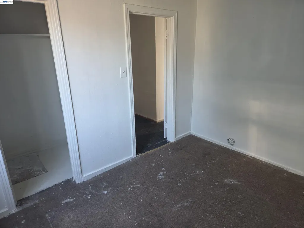 2859 9th Street Oakland CA 94601