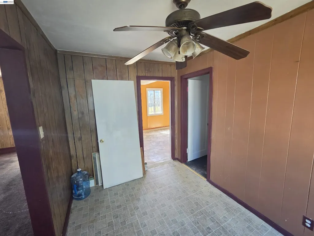2859 9th Street Oakland CA 94601