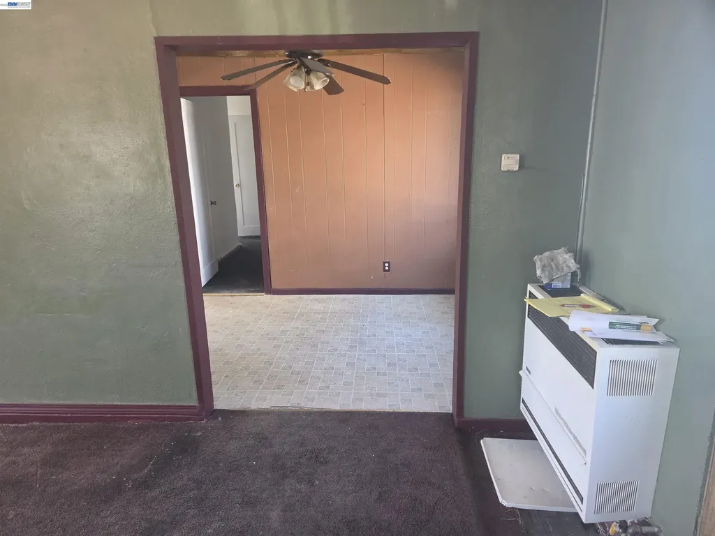 2859 9th Street Oakland CA 94601