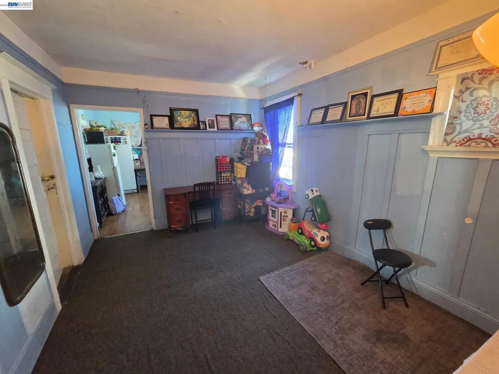 2859 9th Street Oakland CA 94601