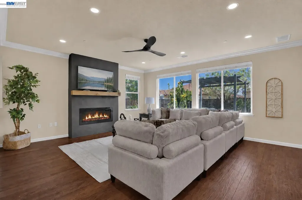8012 Westport Circle Discovery Bay CA 94505