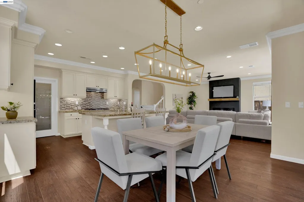 8012 Westport Circle Discovery Bay CA 94505