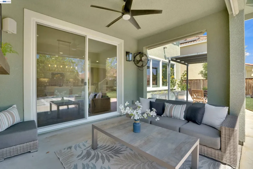 8012 Westport Circle Discovery Bay CA 94505