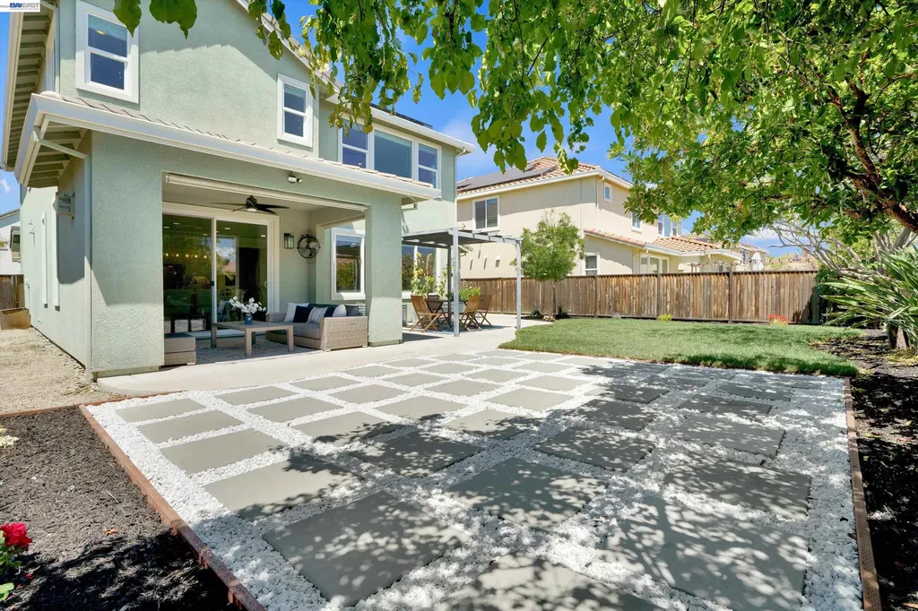 8012 Westport Circle Discovery Bay CA 94505