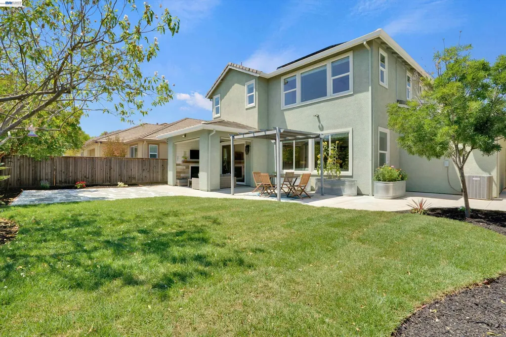 8012 Westport Circle Discovery Bay CA 94505
