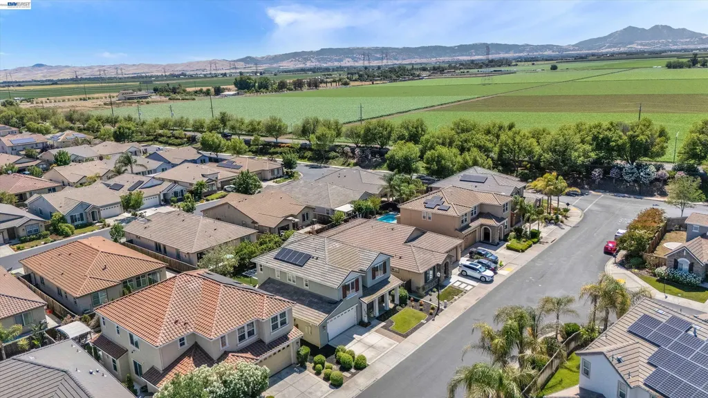 8012 Westport Circle Discovery Bay CA 94505