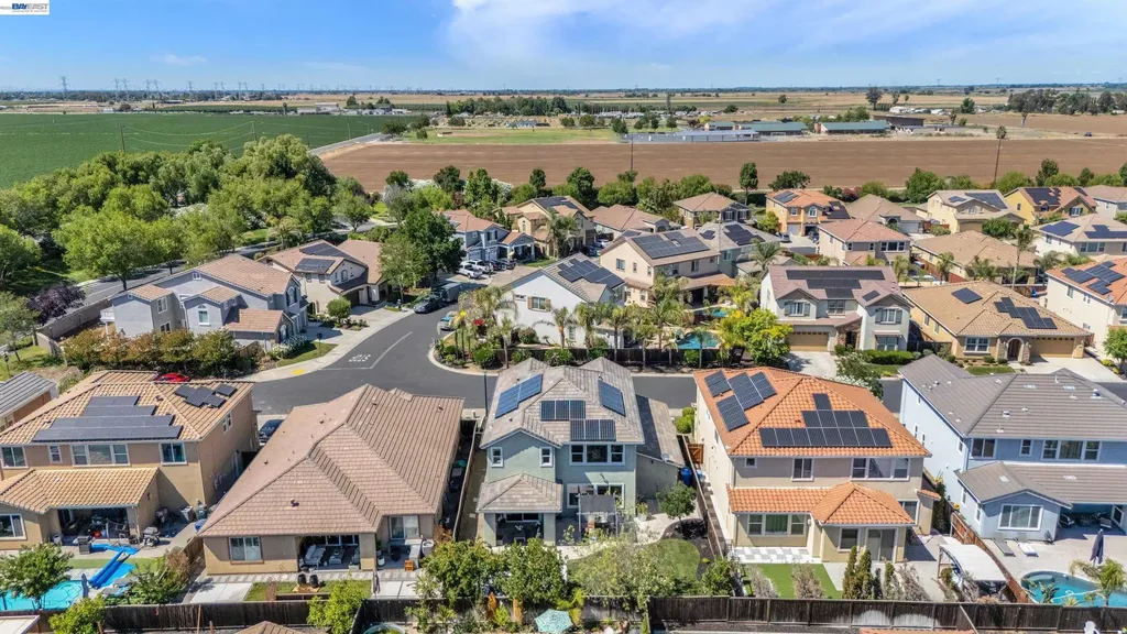 8012 Westport Circle Discovery Bay CA 94505