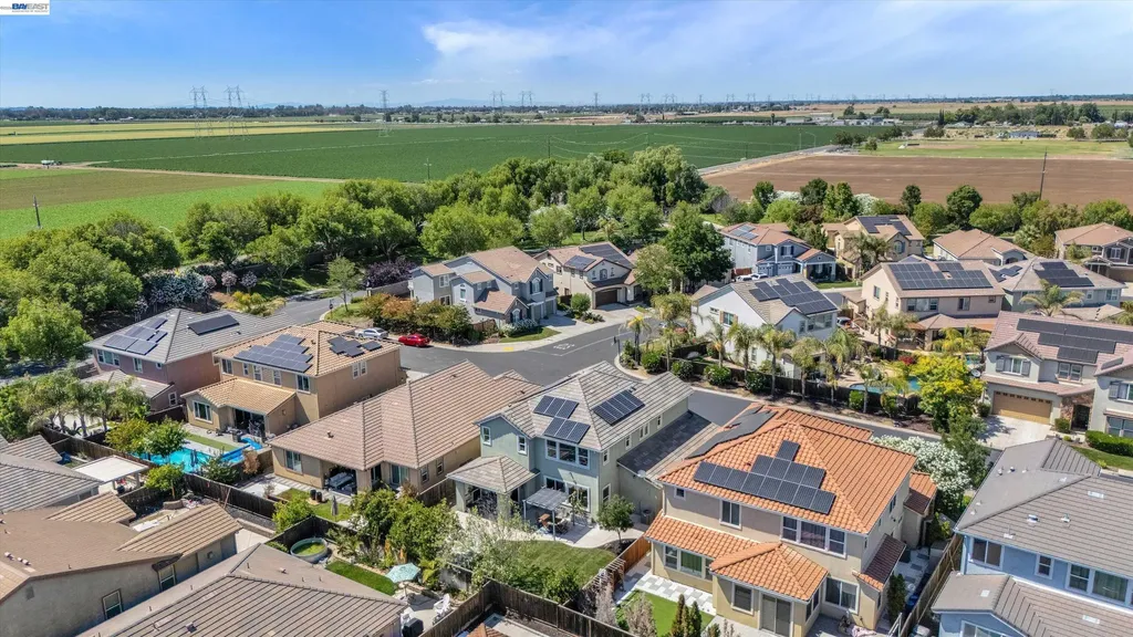 8012 Westport Circle Discovery Bay CA 94505