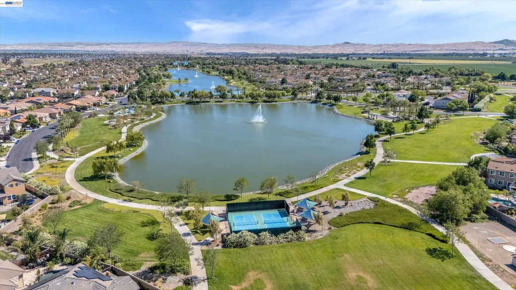 8012 Westport Circle Discovery Bay CA 94505