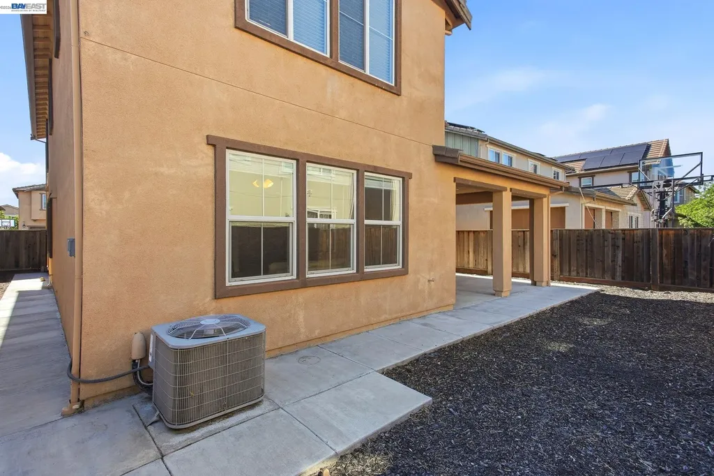 182 Willowrun Way Oakley CA 94561