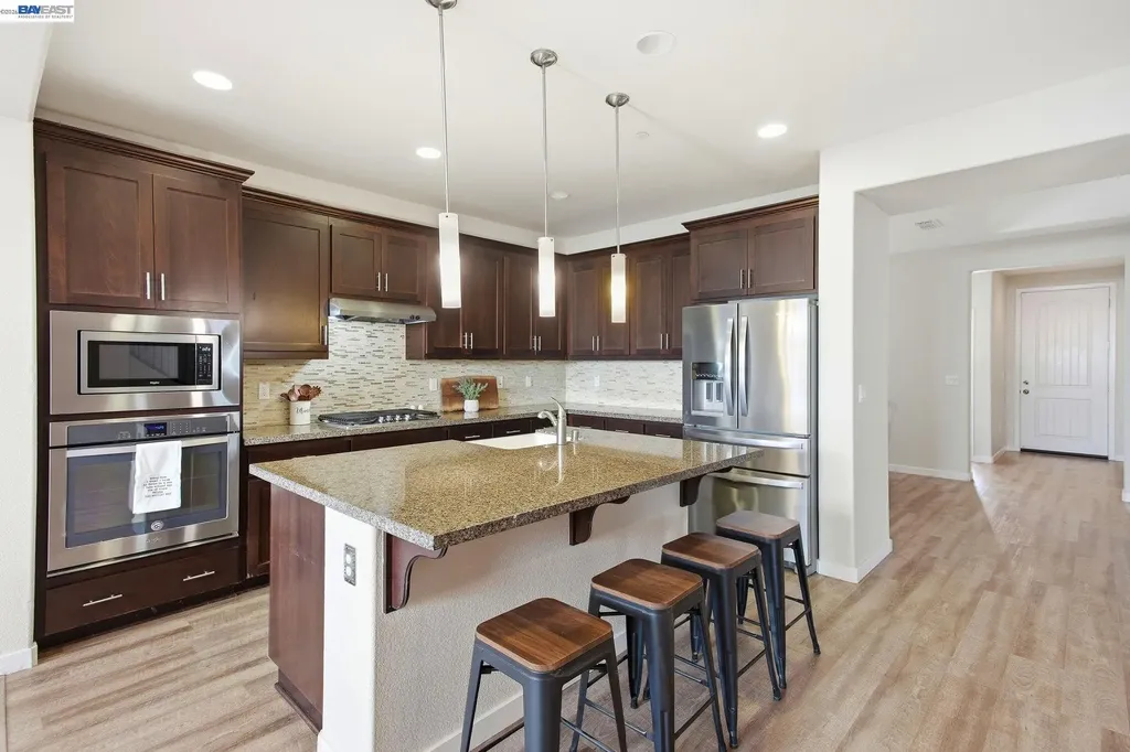 182 Willowrun Way Oakley CA 94561