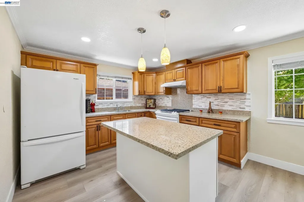 33741 12th Street Union City CA 94587