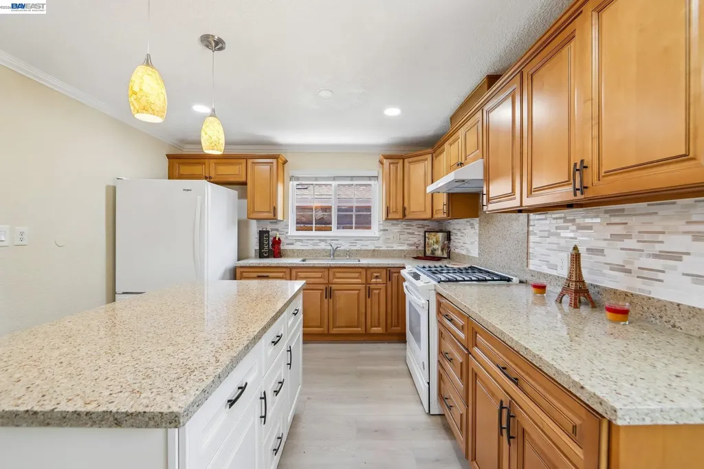 33741 12th Street Union City CA 94587