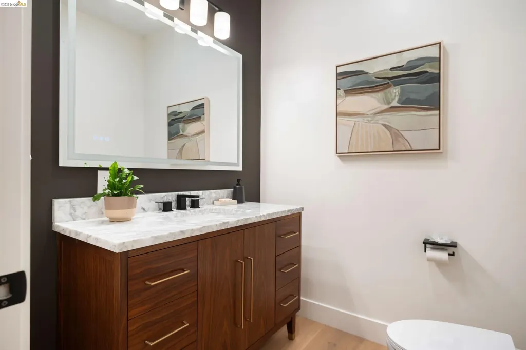 1667 Trestle Glen Road Oakland CA 94610