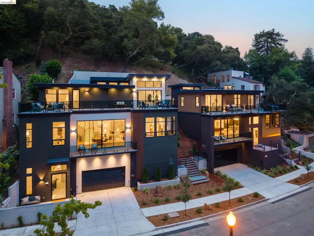1667 Trestle Glen Road Oakland CA 94610