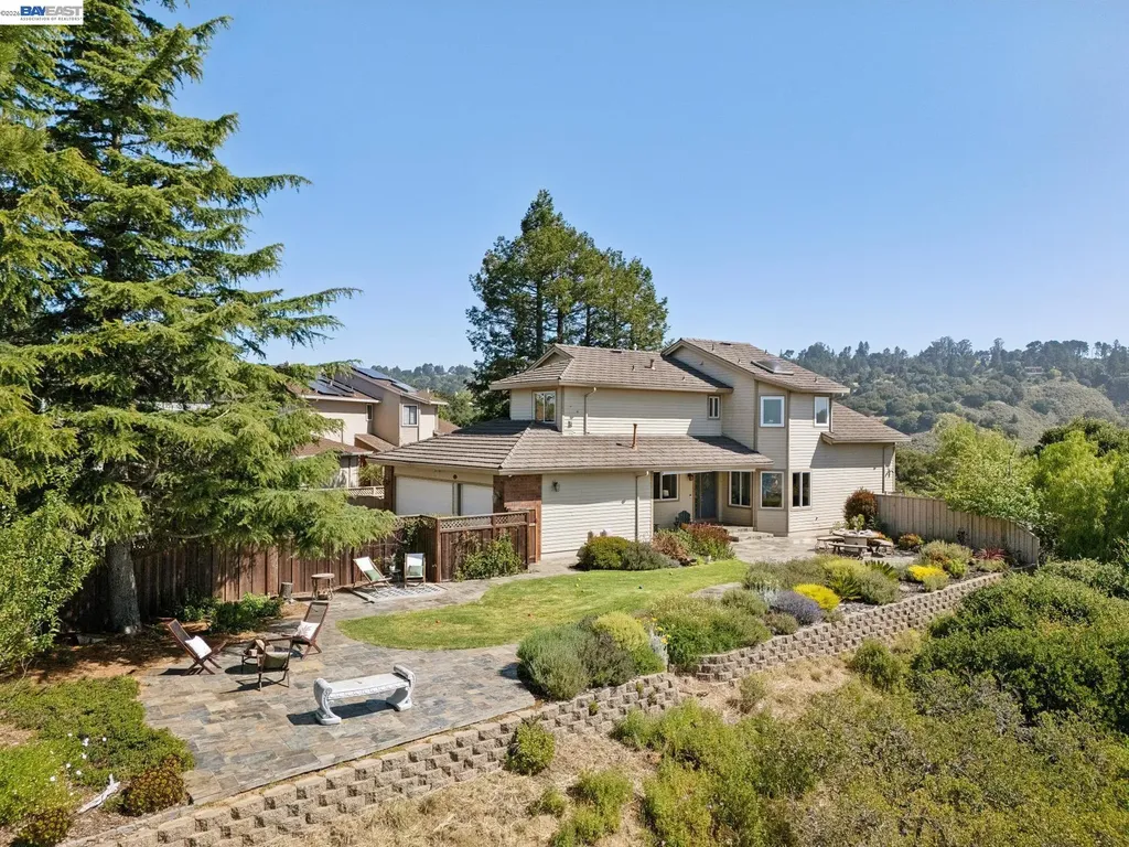 5028 Crystal Ridge Court Oakland CA 94605