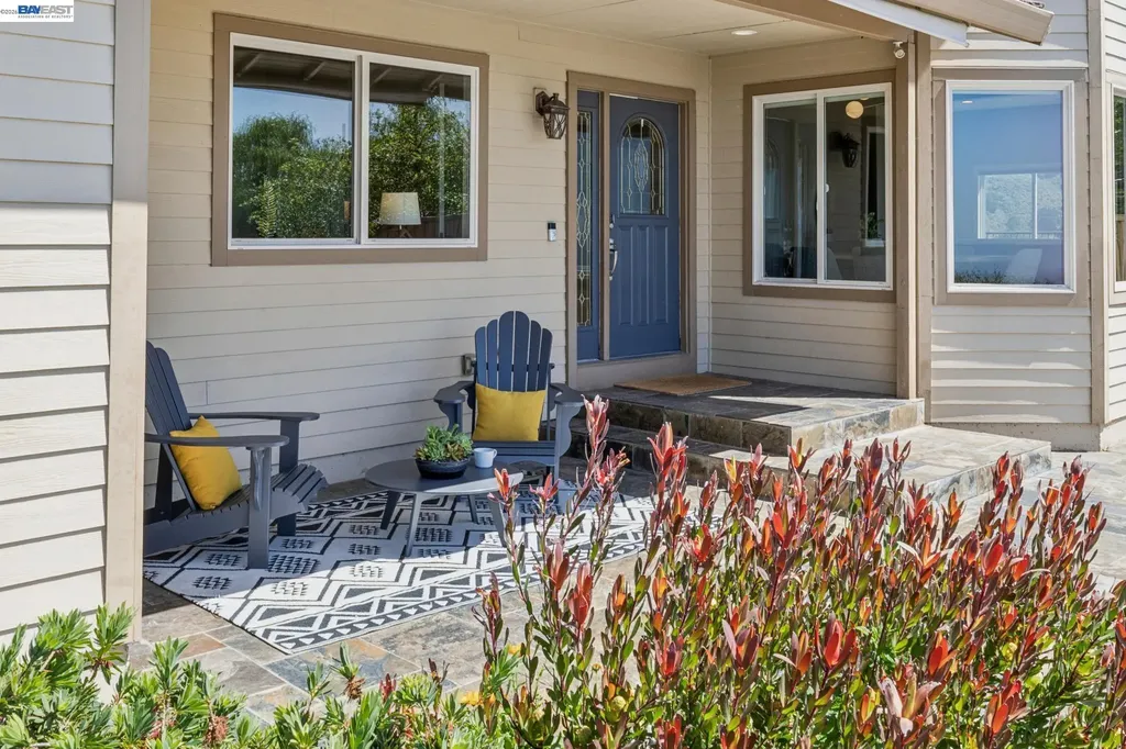 5028 Crystal Ridge Court Oakland CA 94605