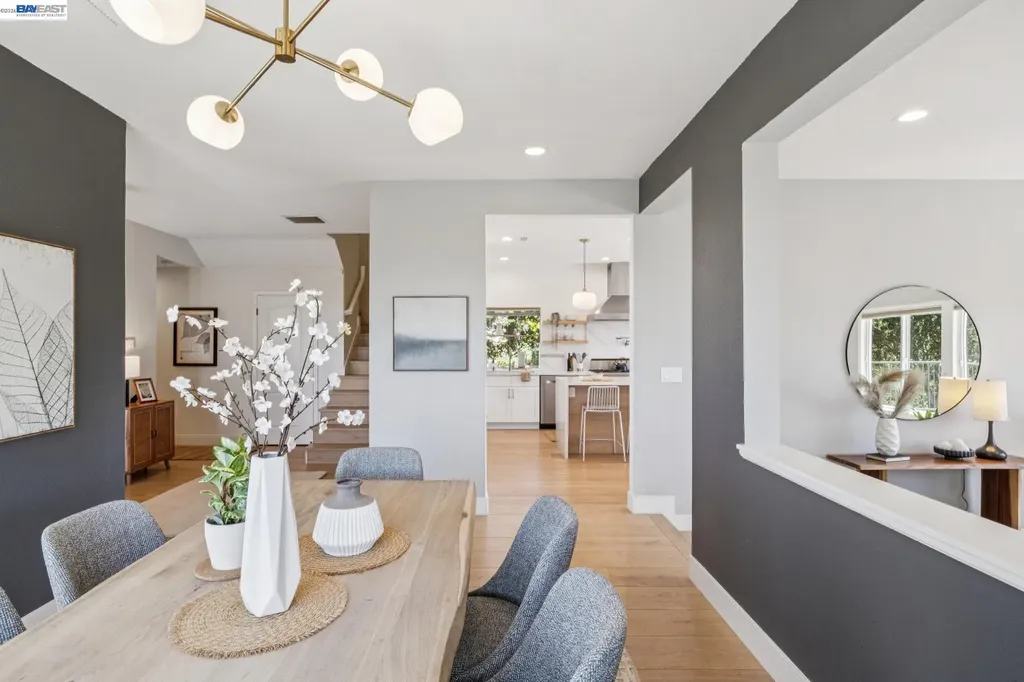 5028 Crystal Ridge Court Oakland CA 94605