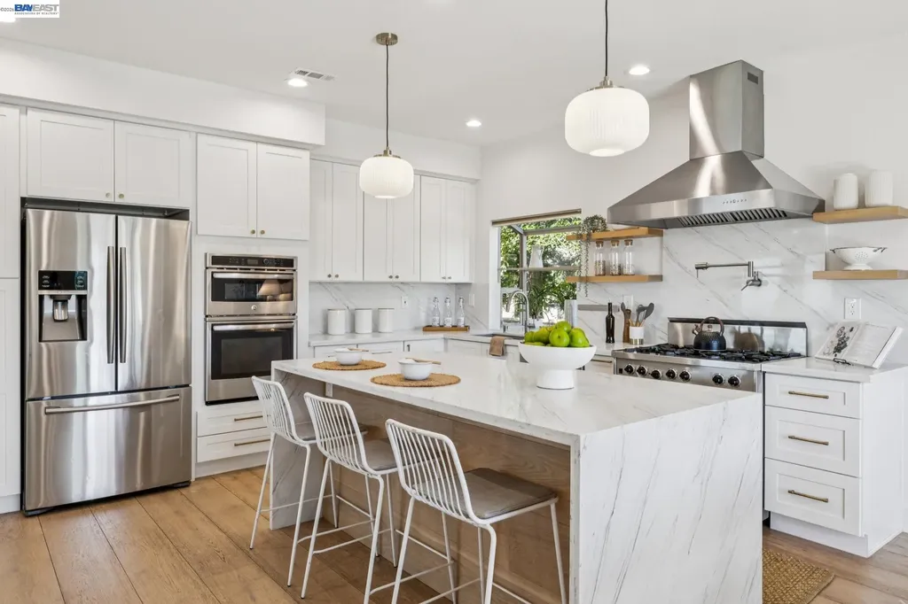 5028 Crystal Ridge Court Oakland CA 94605