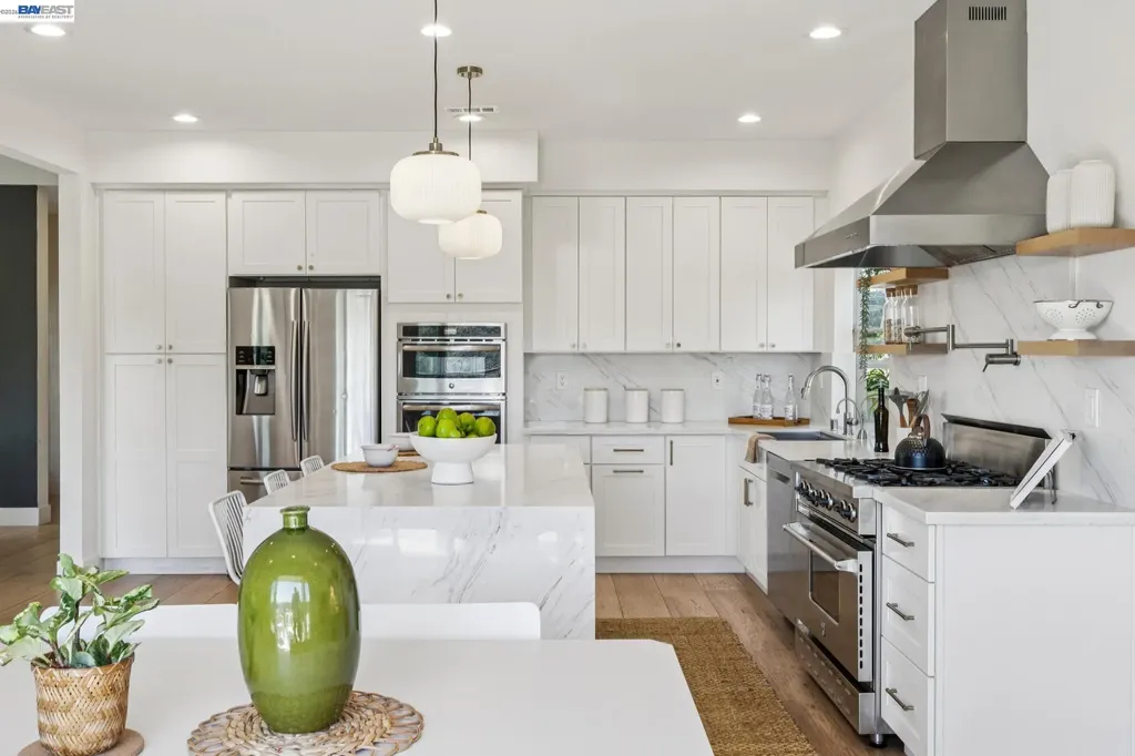 5028 Crystal Ridge Court Oakland CA 94605