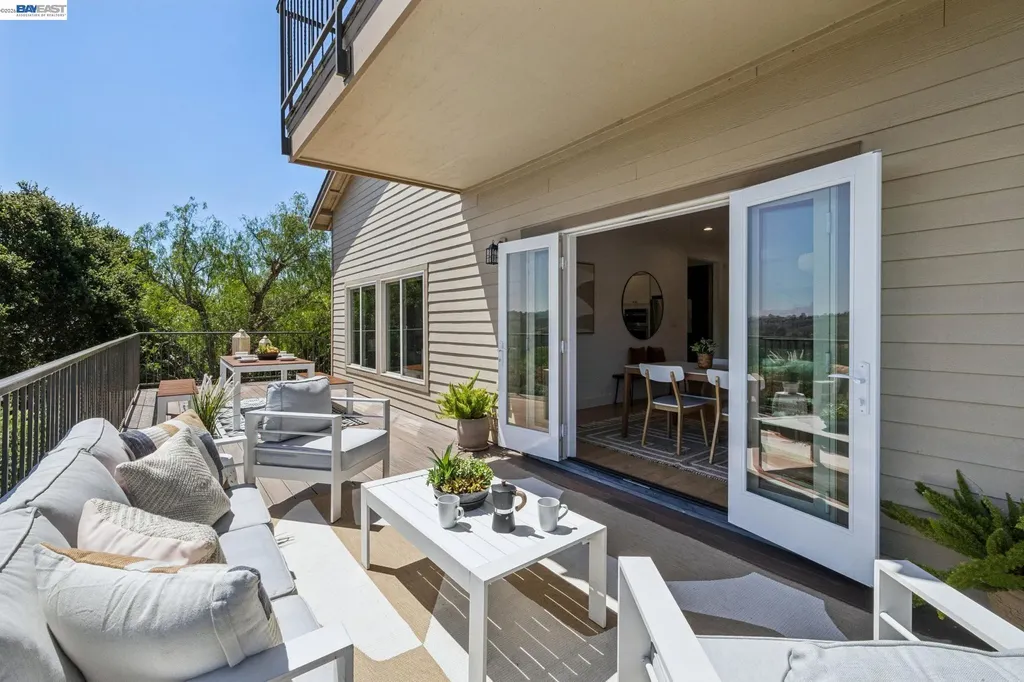 5028 Crystal Ridge Court Oakland CA 94605