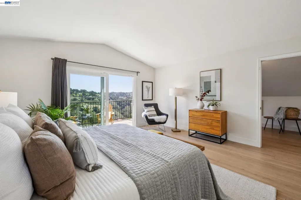 5028 Crystal Ridge Court Oakland CA 94605