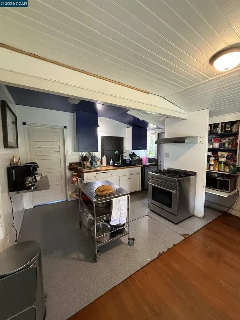 515 28th Street Oakland CA 94609