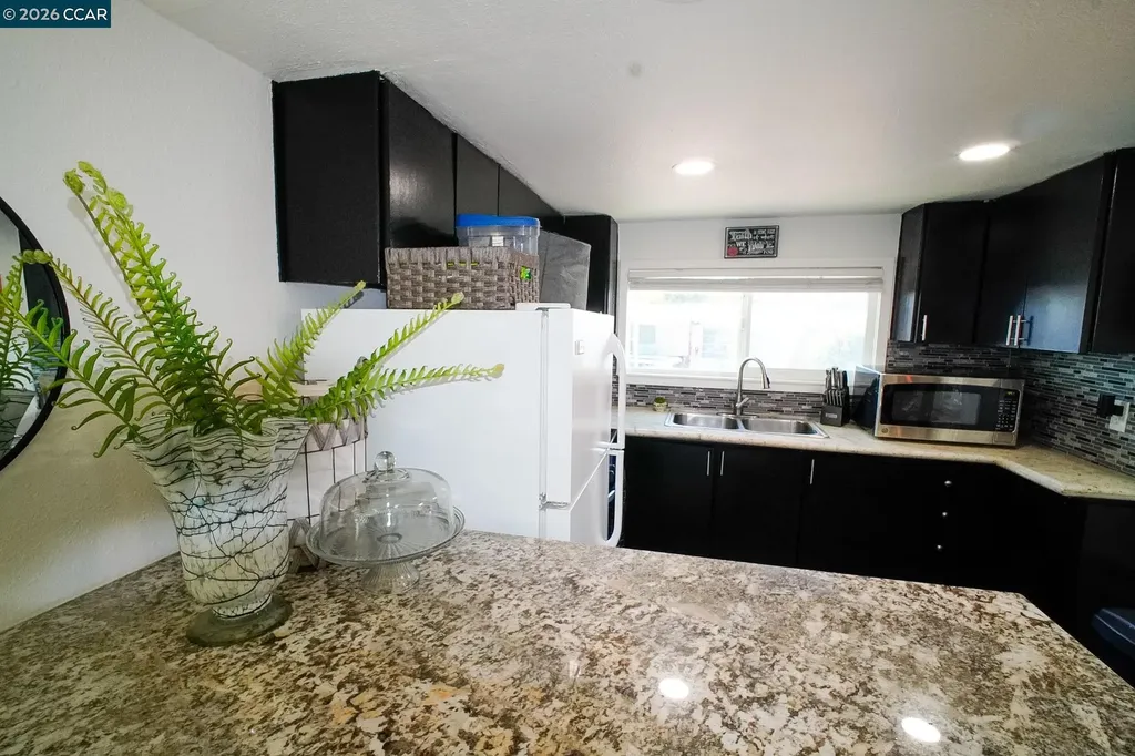 3875 Castro Valley Boulevard Castro Valley CA 94546
