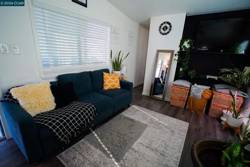 3875 Castro Valley Boulevard Castro Valley CA 94546