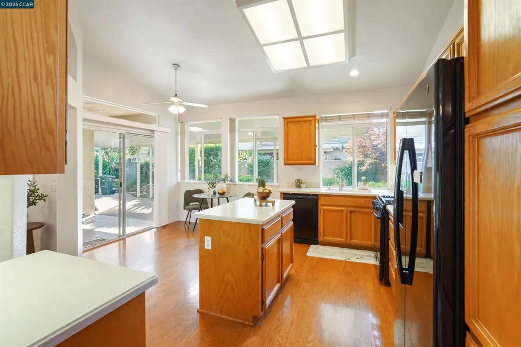 287 Mandarin Circle Vacaville CA 95687