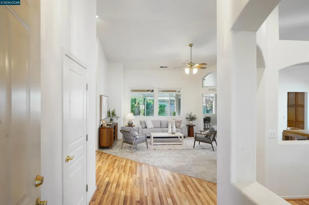 287 Mandarin Circle Vacaville CA 95687