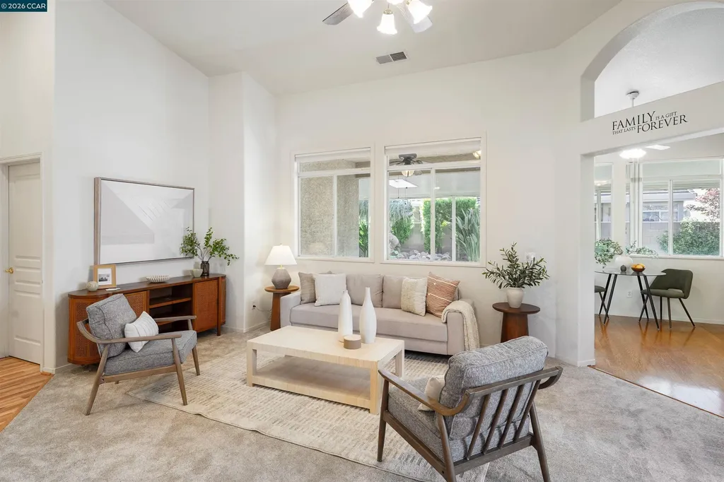 287 Mandarin Circle Vacaville CA 95687