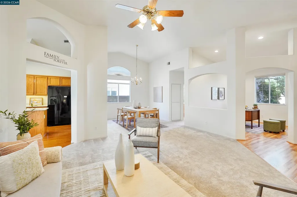 287 Mandarin Circle Vacaville CA 95687