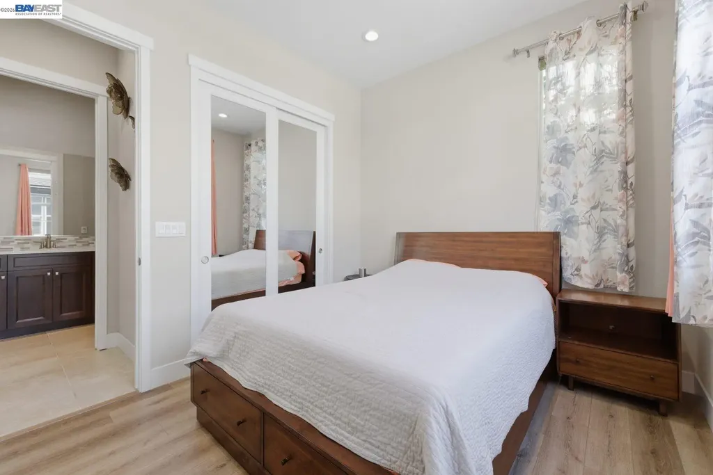 37515 Sea Bank Street Newark CA 94560