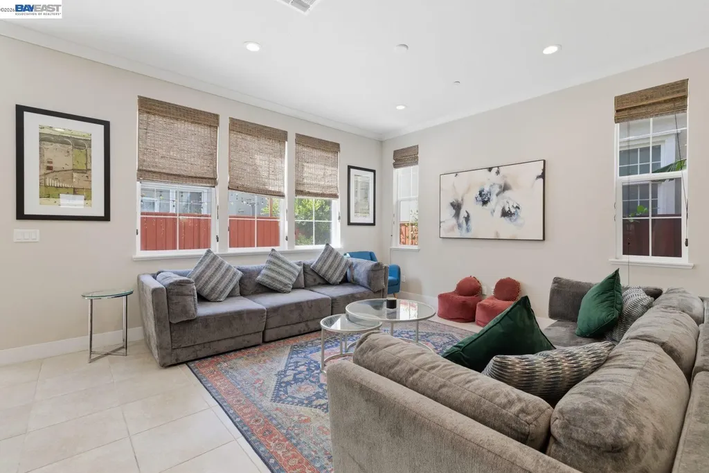 37515 Sea Bank Street Newark CA 94560