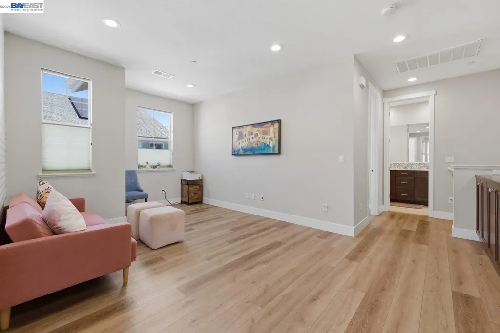 37515 Sea Bank Street Newark CA 94560