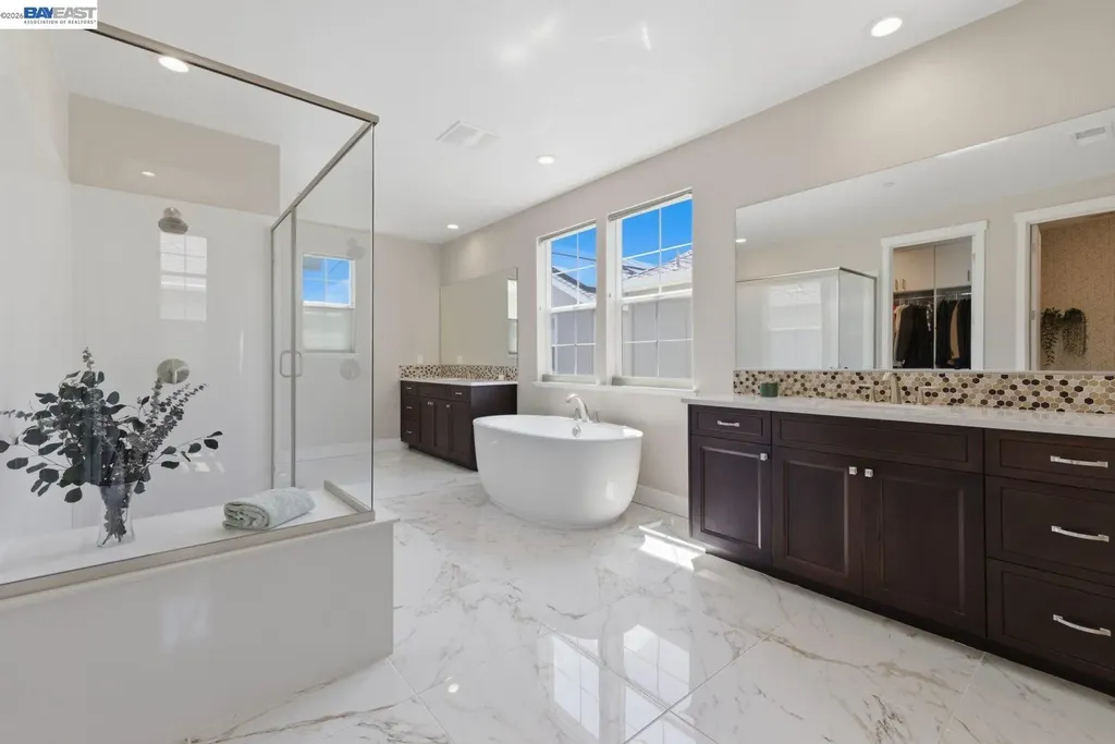 37515 Sea Bank Street Newark CA 94560