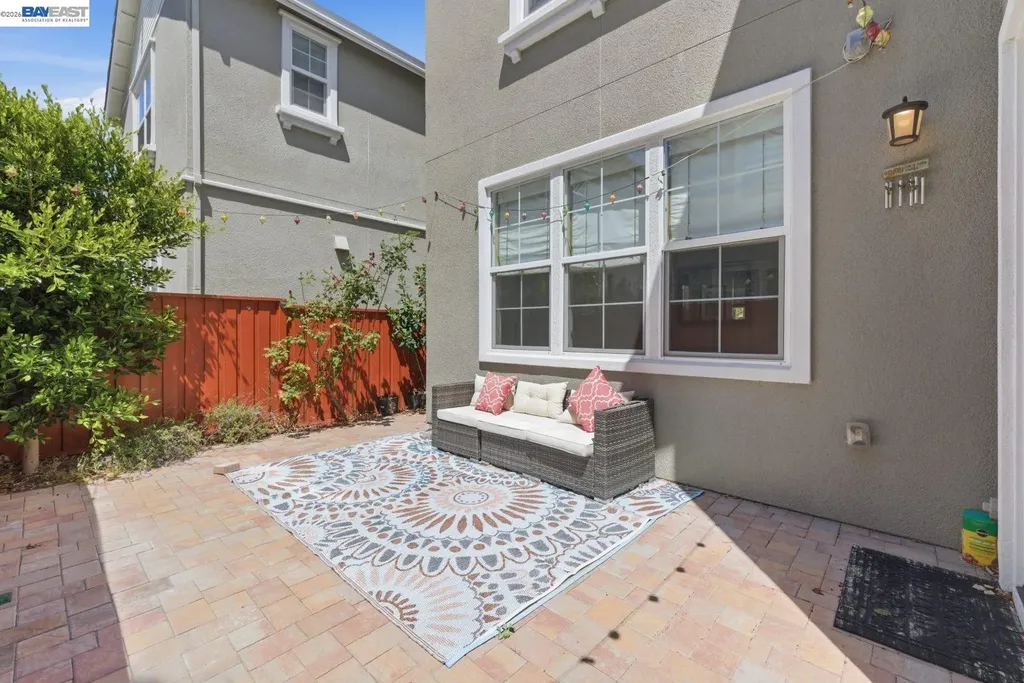 37515 Sea Bank Street Newark CA 94560