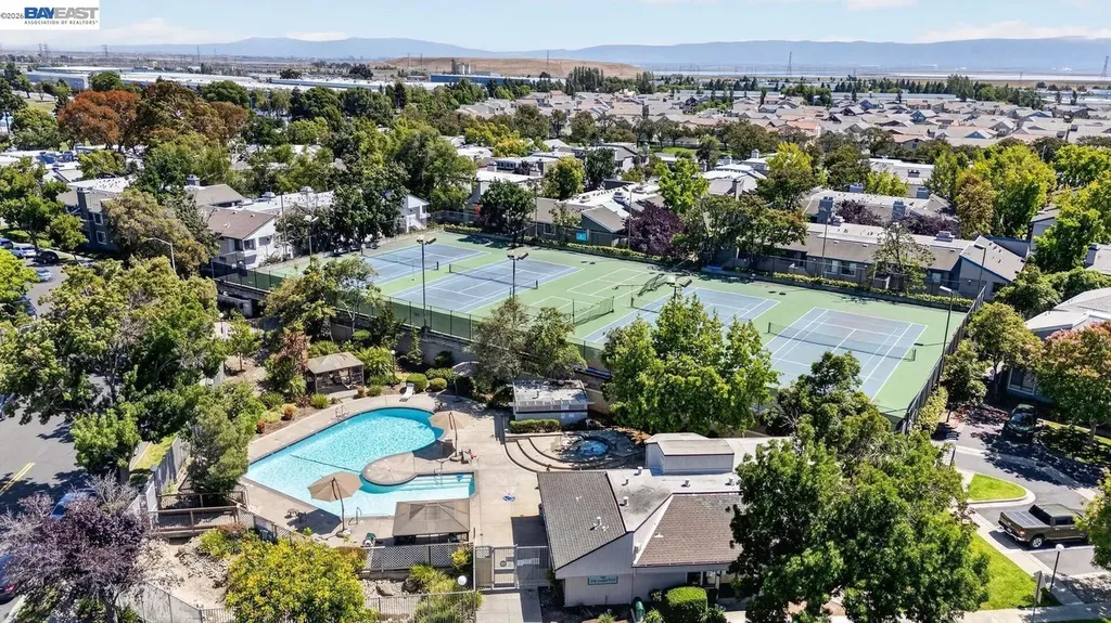 6472 Buena Vista Drive Newark CA 94560