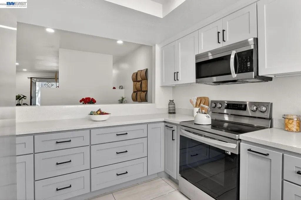 6472 Buena Vista Drive Newark CA 94560